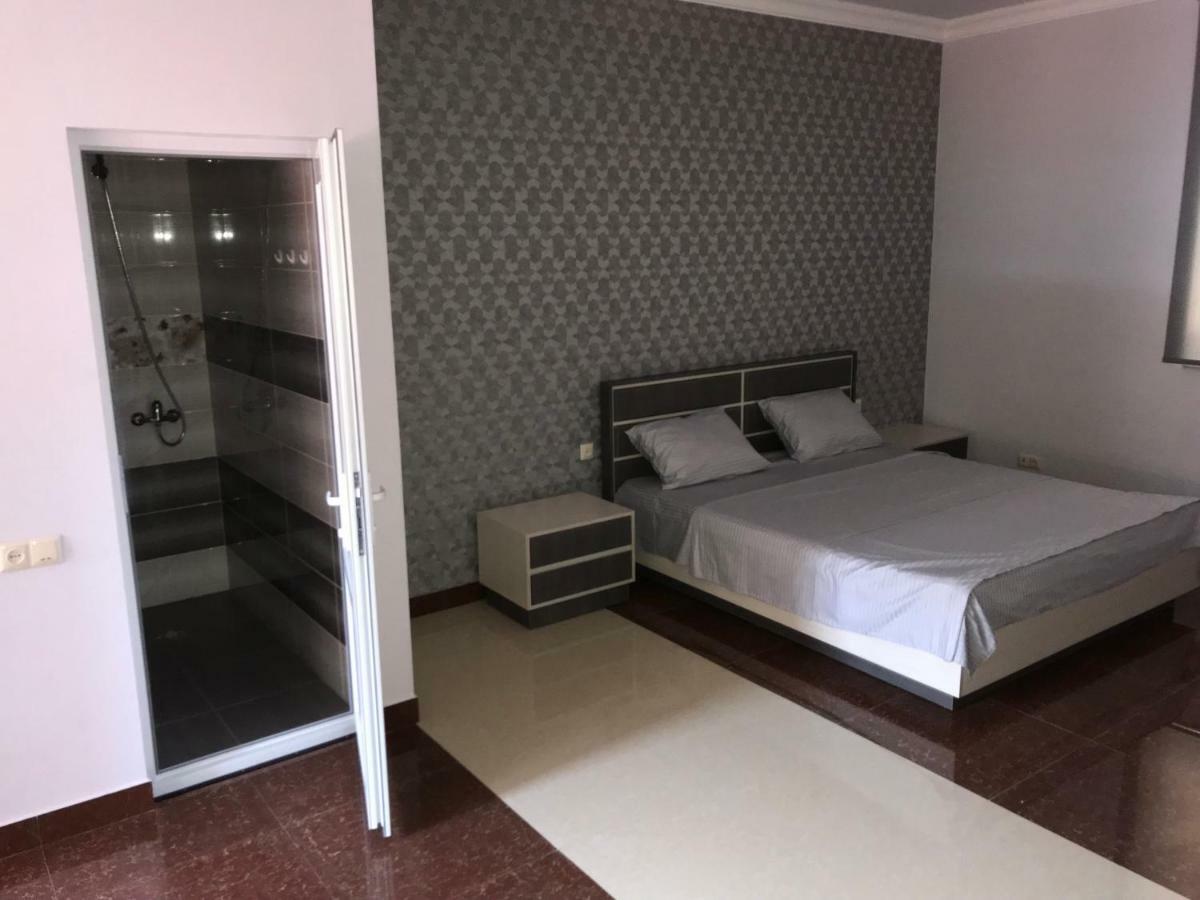 Liko Hostel Jerevan Exteriör bild