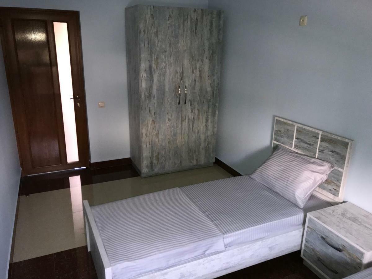 Liko Hostel Jerevan Exteriör bild