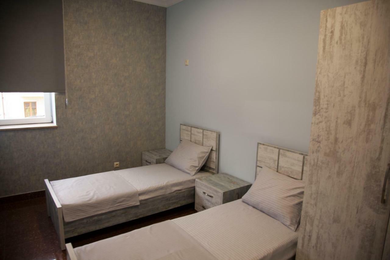 Liko Hostel Jerevan Exteriör bild